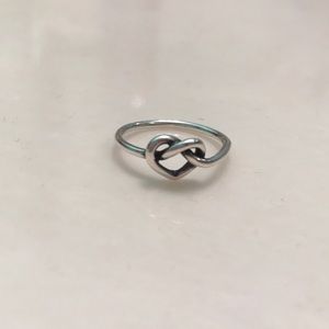 James Avery Delicate Heart Knot Ring Size 5 1/2